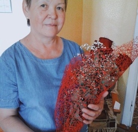 Валя